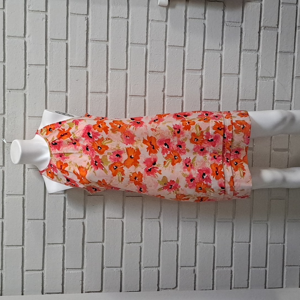 Loft Vibrant Floral Sleeveless Pleated Dress. Size 4